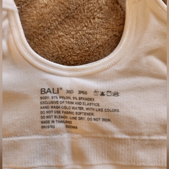 Bali Front Close Bra - Picture 2 of 5